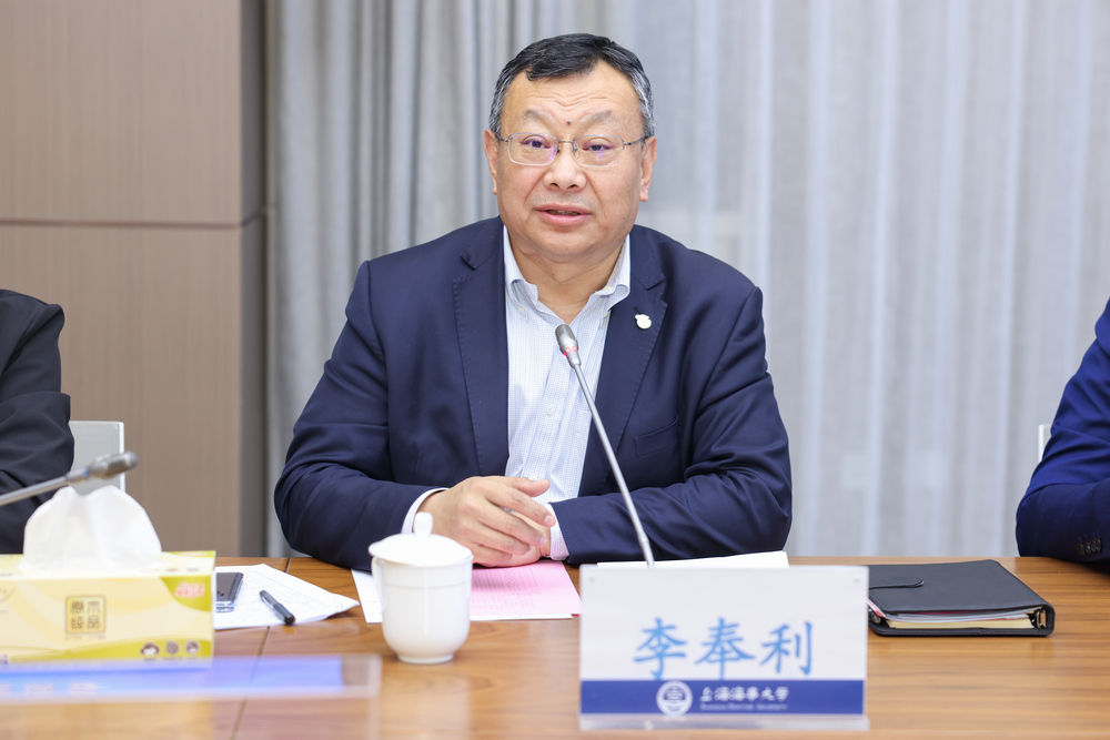 李奉利点评